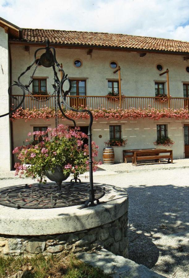 Hotel Ristorante La Casona Feltre Bagian luar foto